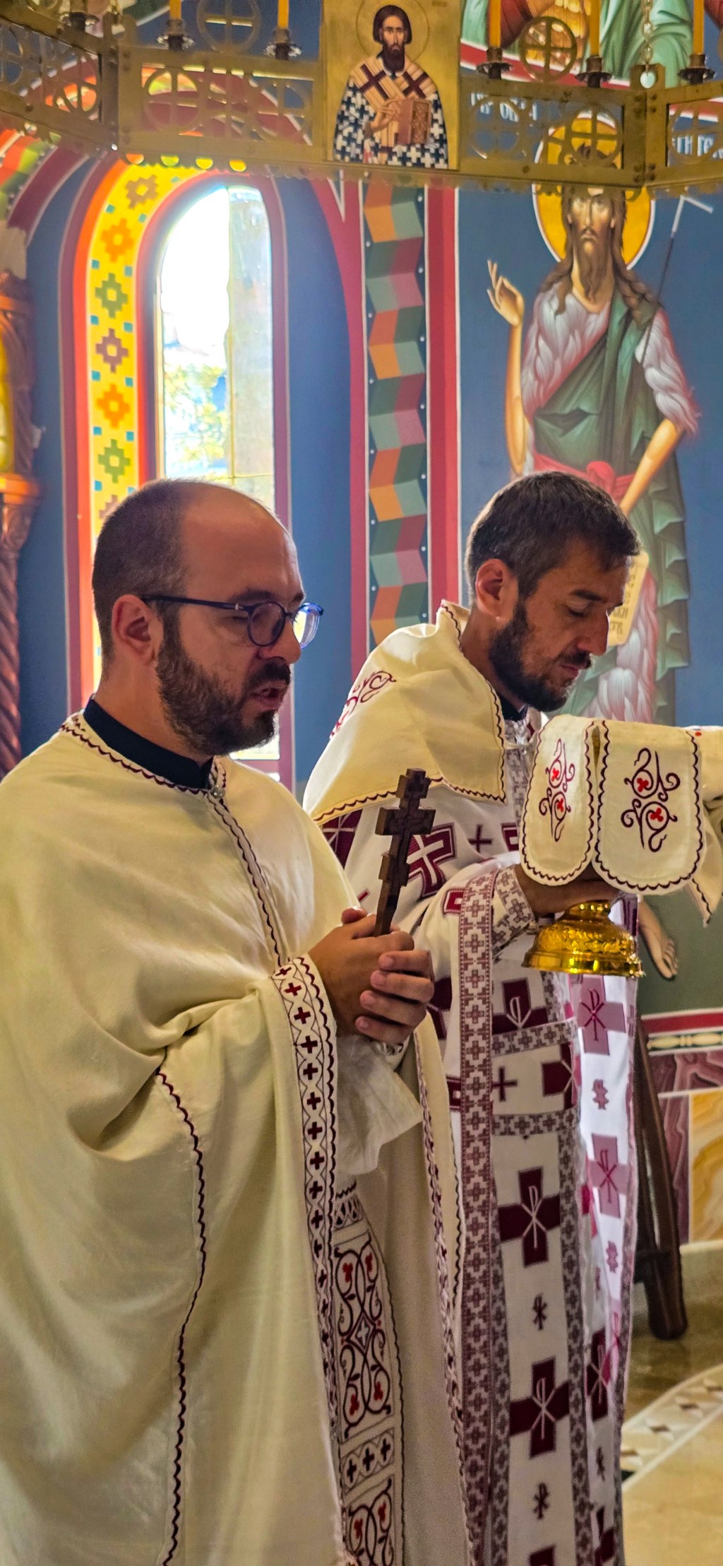 Литургијска прослава празника Срба Светитеља и молебан за почетак школске године на&nbsp;Дивчибарама